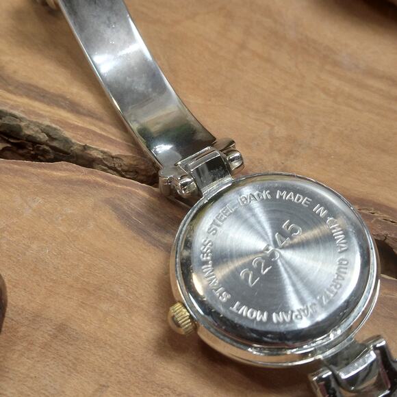 Vintage Rumours Quartz 22mm Watch 90s Y2K Silver Gold 2 Tone Ladies 6.5" - Picture 8 of 10